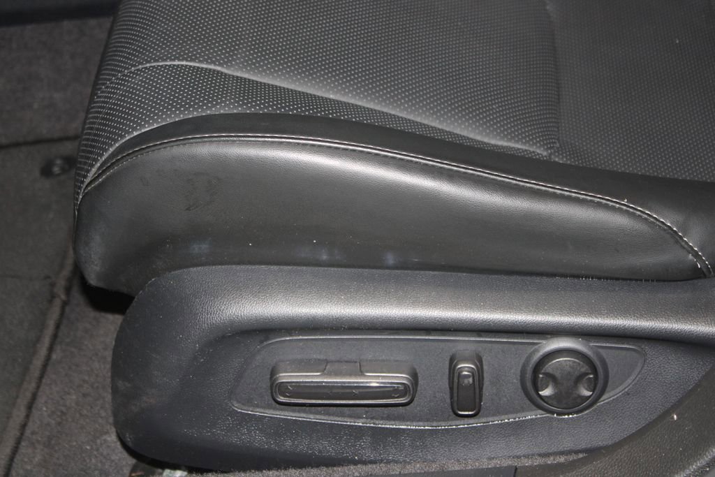 Used 2023 Honda Accord Sport image 11
