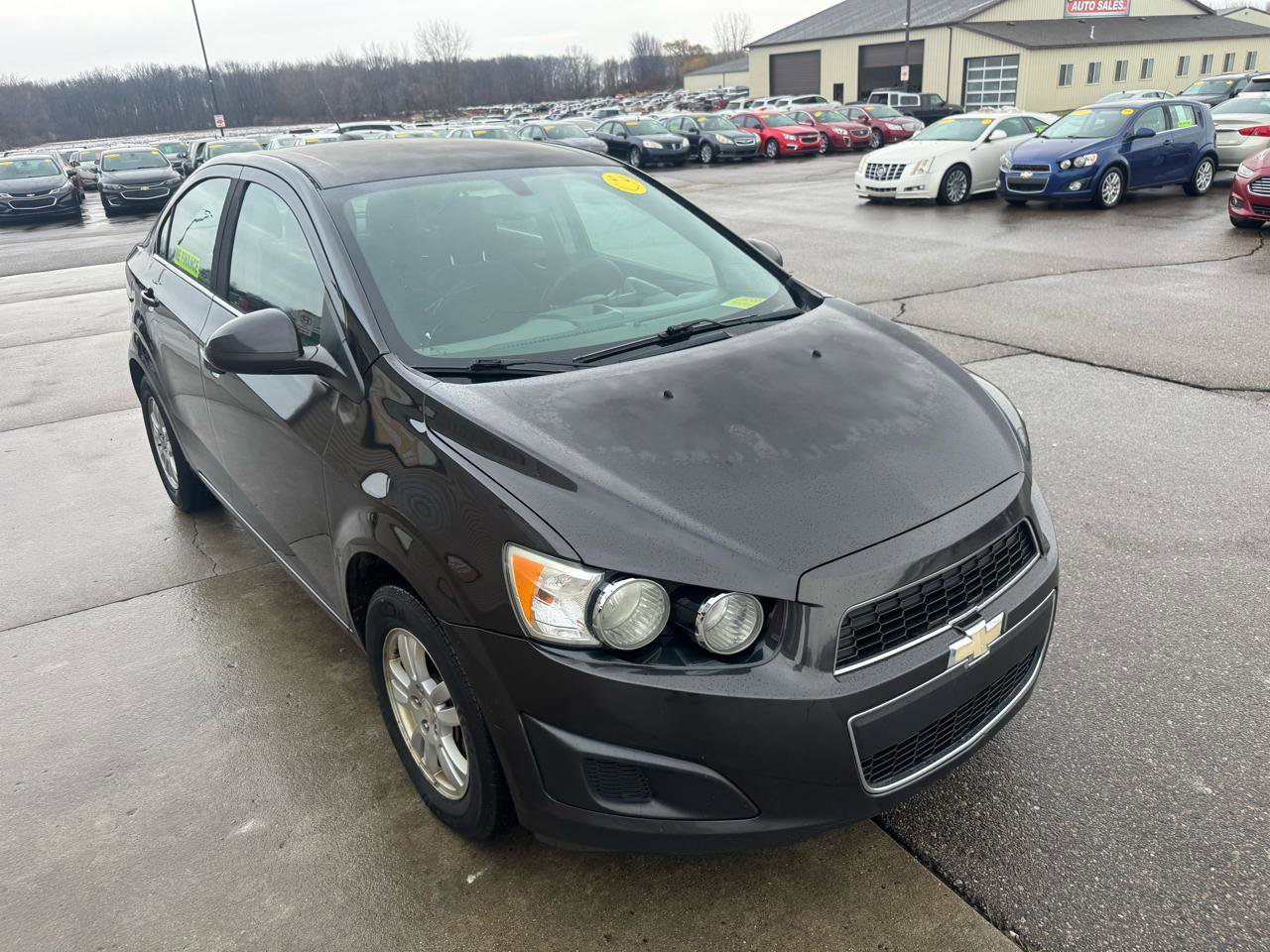 Used 2015 Chevrolet Sonic LT image 3