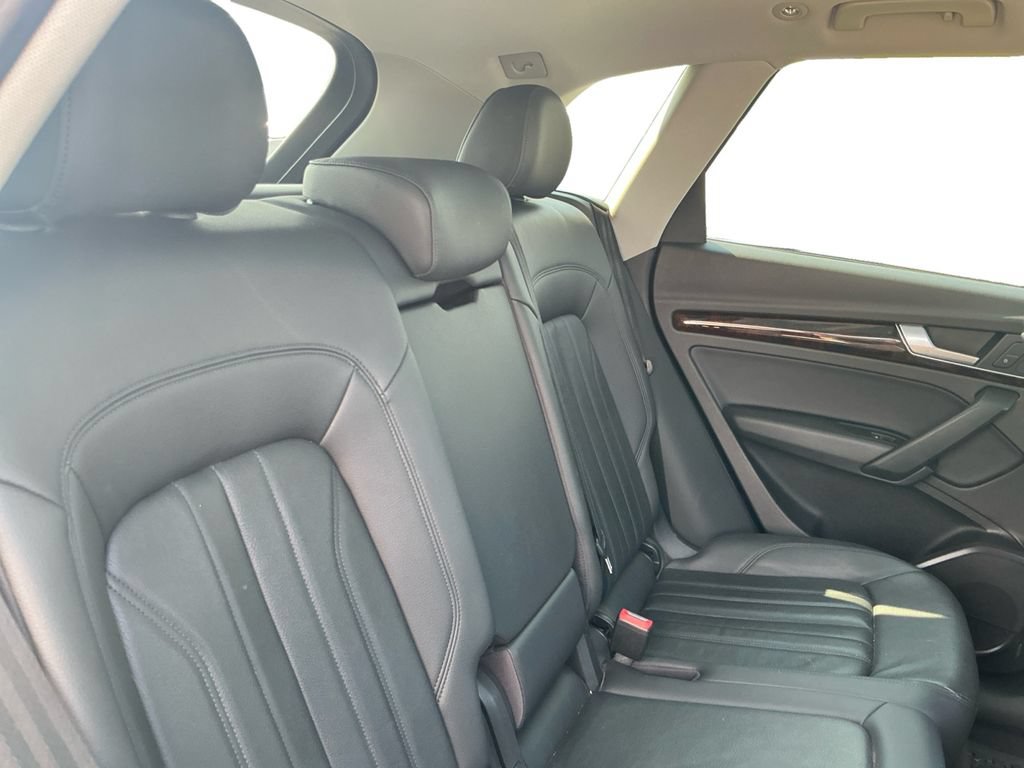 Used 2018 Audi Q5 2.0T Premium AWD/4WD image 21