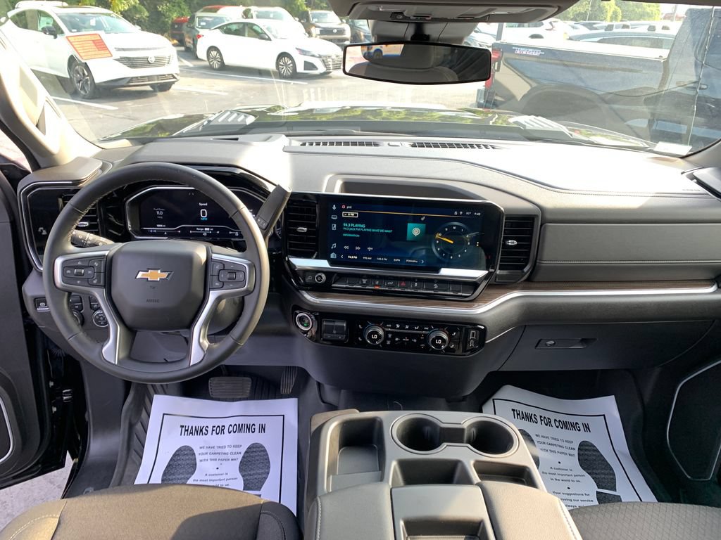 Used 2024 Chevrolet Silverado 2500 LT AWD/4WD image 26