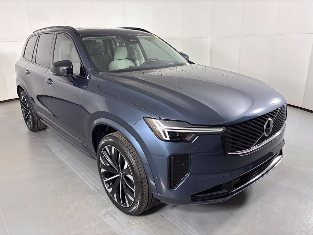 New 2026 Volvo XC90 T8 Ultra w/ Protection Package Premier AWD/4WD image 2