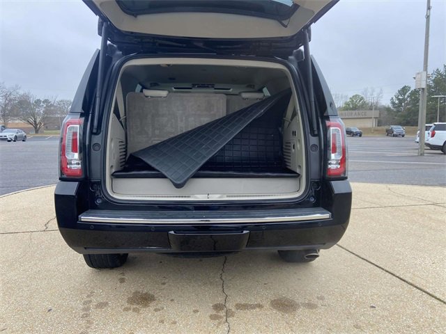 Used 2019 GMC Yukon Denali w/ Denali Ultimate Package image 9