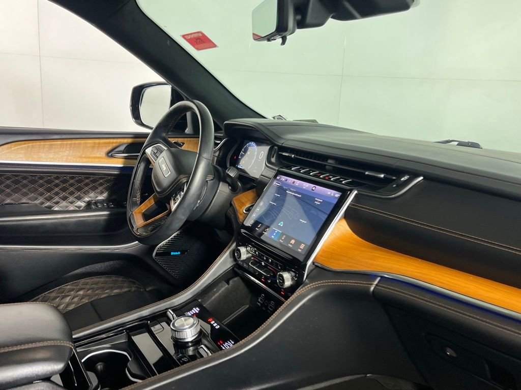 Used 2021 Jeep Grand Cherokee L Summit AWD/4WD image 31