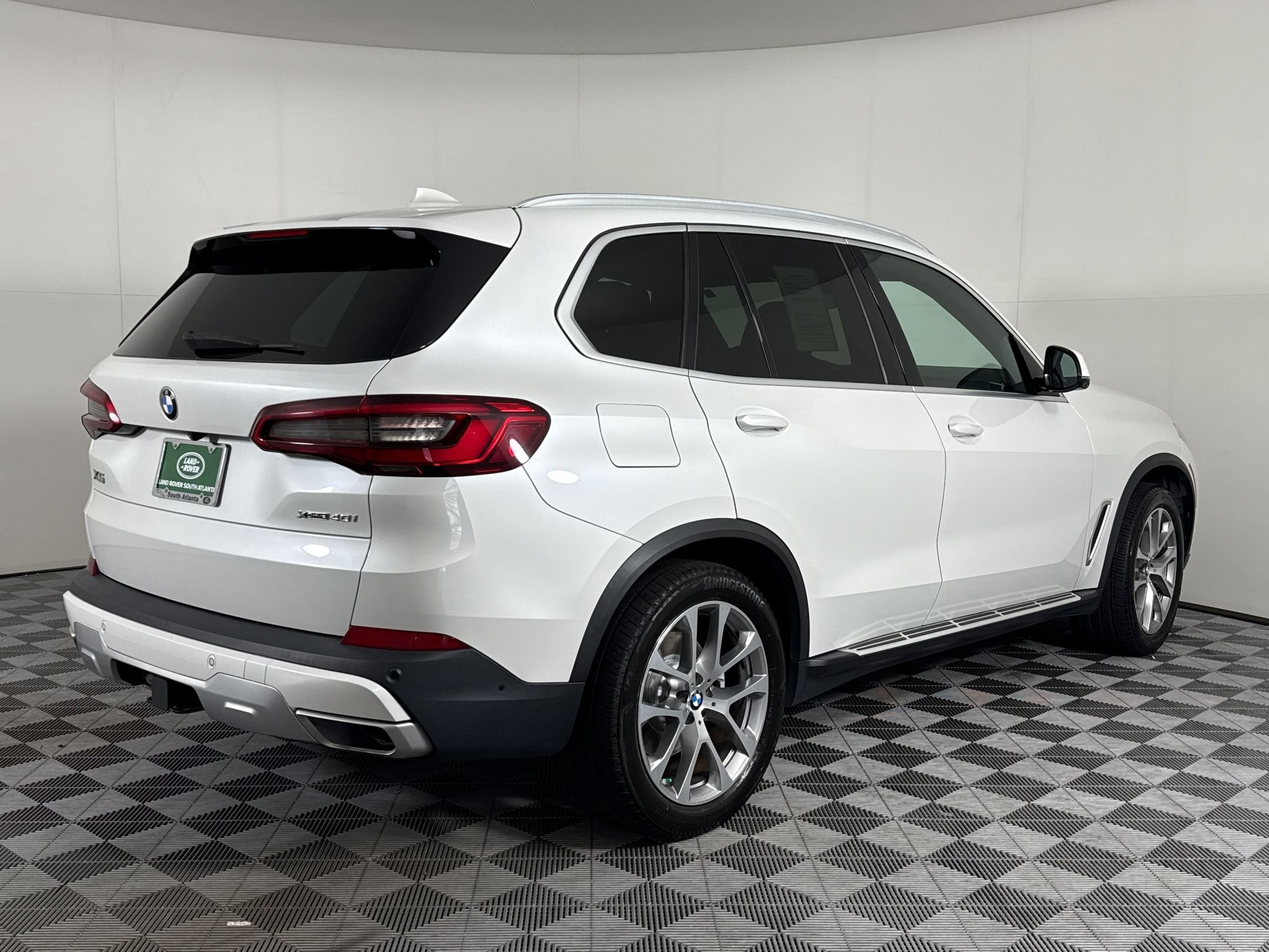 Used 2020 BMW X5 xDrive40i w/ Convenience Package AWD/4WD image 9