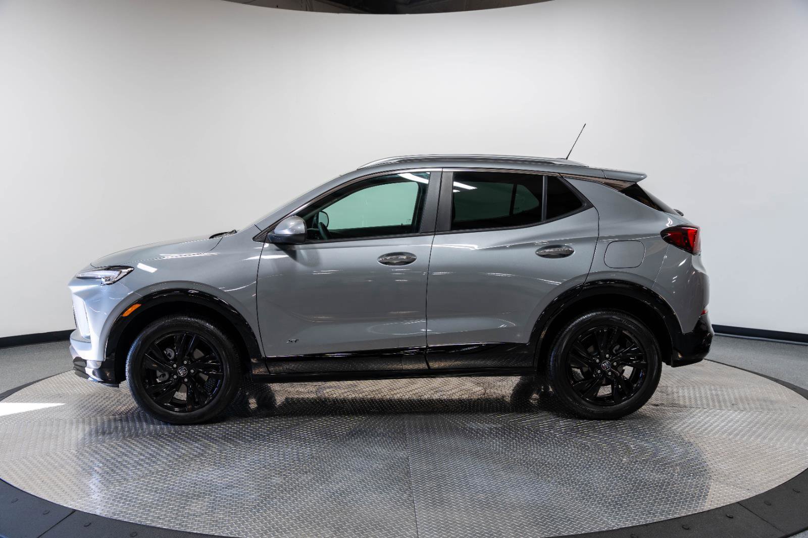 Used 2026 Buick Encore GX Sport Touring w/ Comfort Package image 5