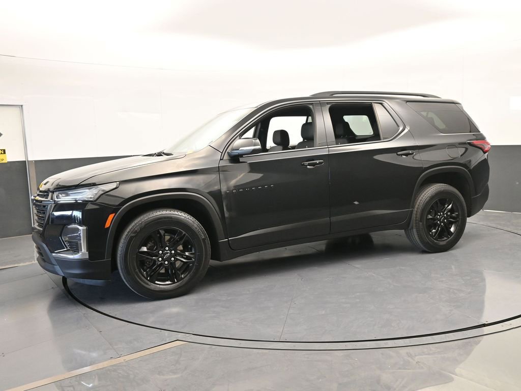 Used 2023 Chevrolet Traverse LT w/ Midnight/Sport Edition image 2