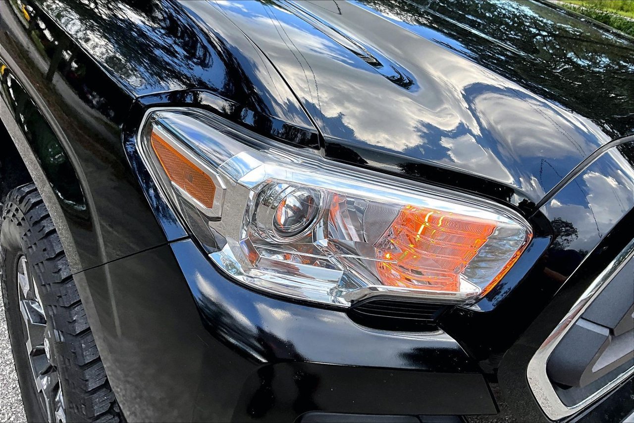 Used 2023 Toyota Tacoma SR5 RWD image 31