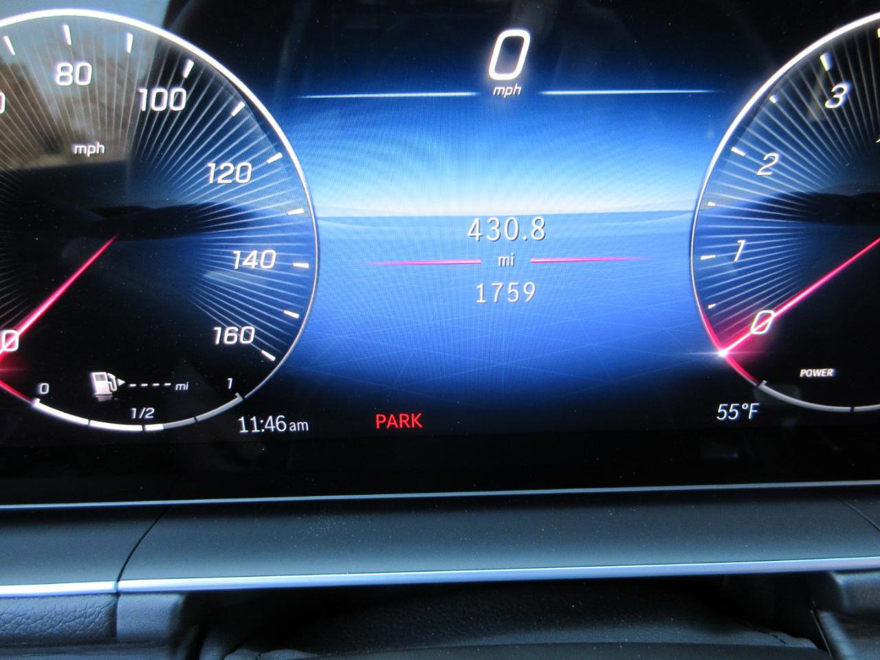 Used 2025 Mercedes-Benz GLE 580 4MATIC image 4