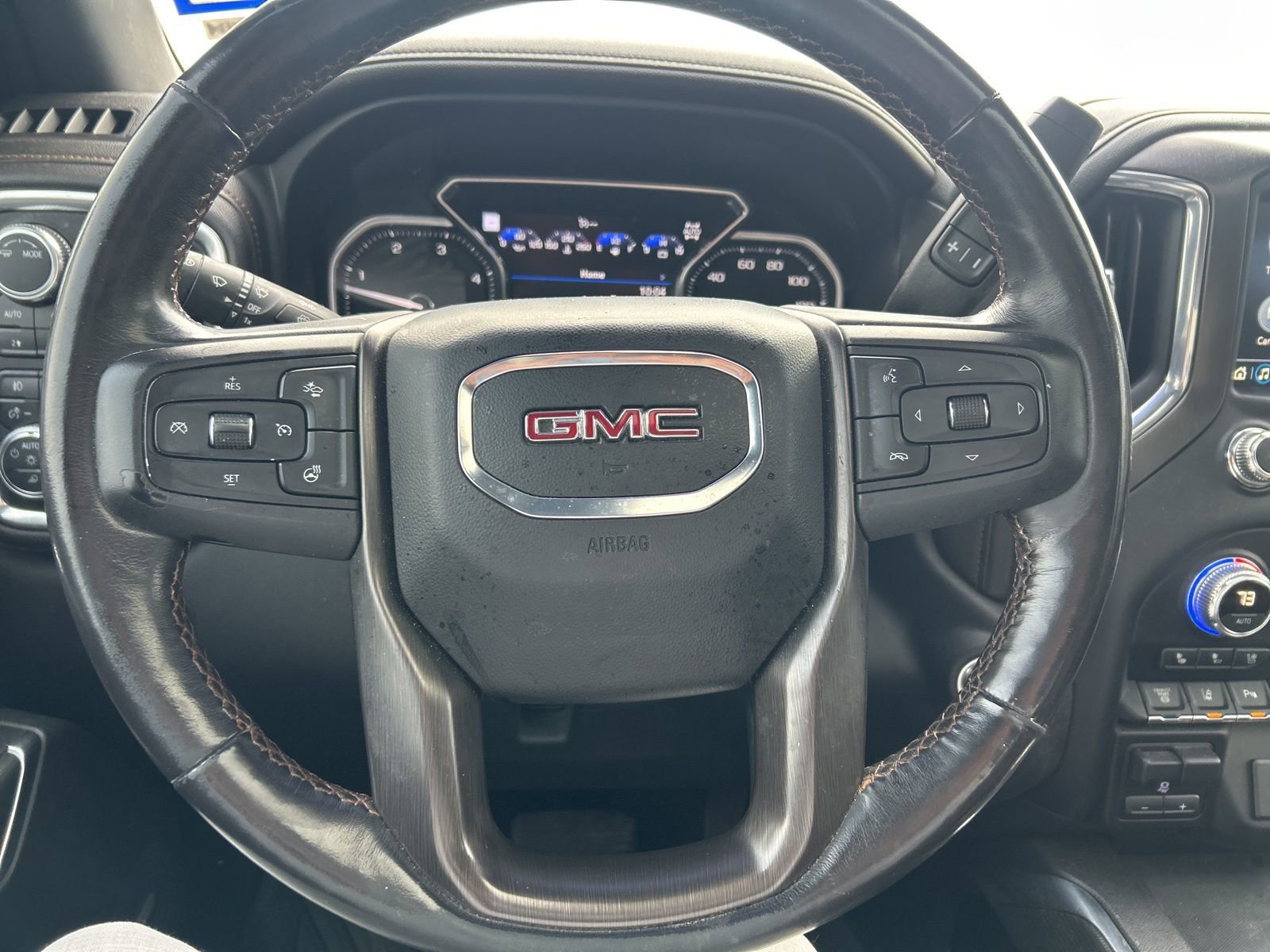 Used 2020 GMC Sierra 2500 AT4 w/ AT4 Premium Package image 20