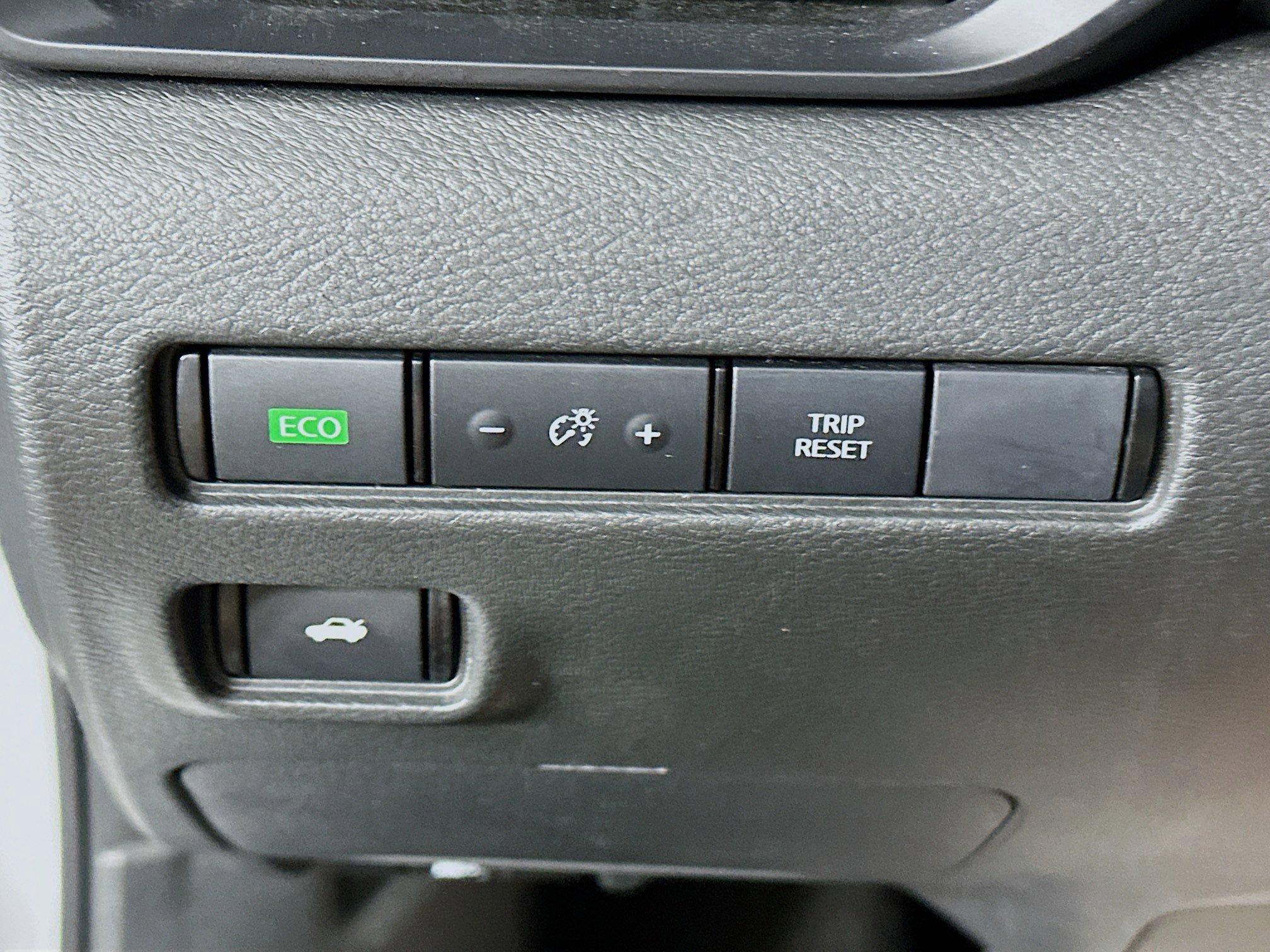 Used 2025 Nissan Sentra S FWD image 17