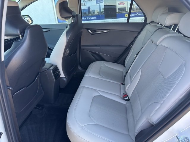 Certified 2024 Kia Niro EX Touring image 21