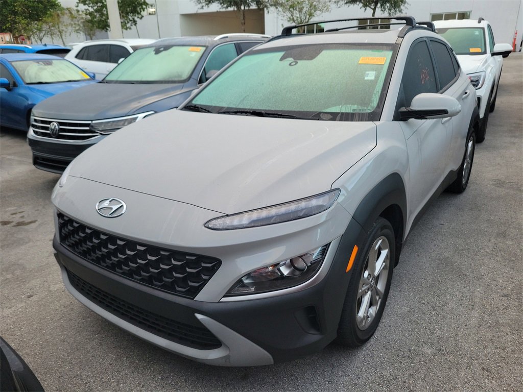 Used 2023 Hyundai Kona SEL w/ Convenience Package image 2