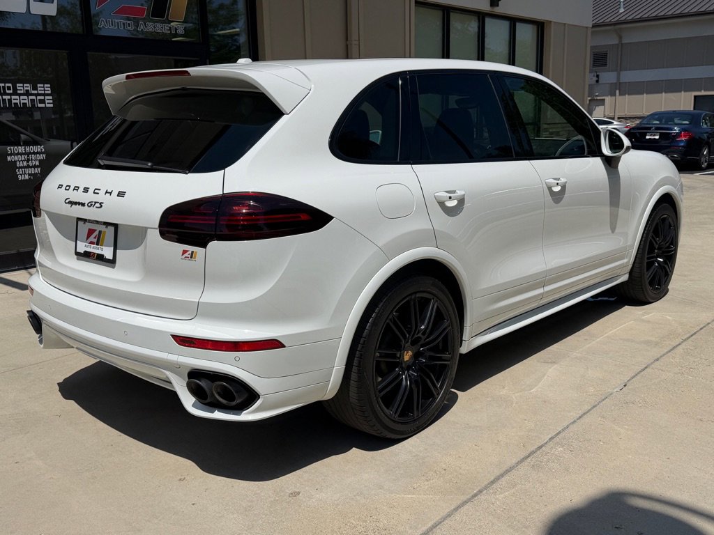 Used 2016 Porsche Cayenne GTS AWD/4WD image 8