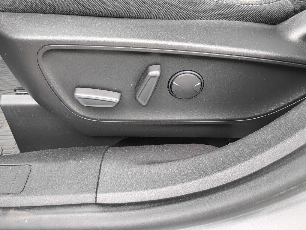Used 2022 Ford Escape SE w/ Cold Weather Package AWD/4WD image 14