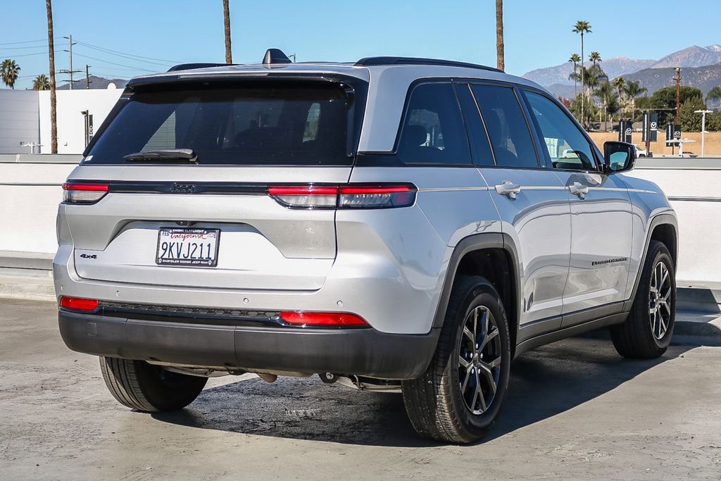 Certified 2024 Jeep Grand Cherokee Altitude image 7