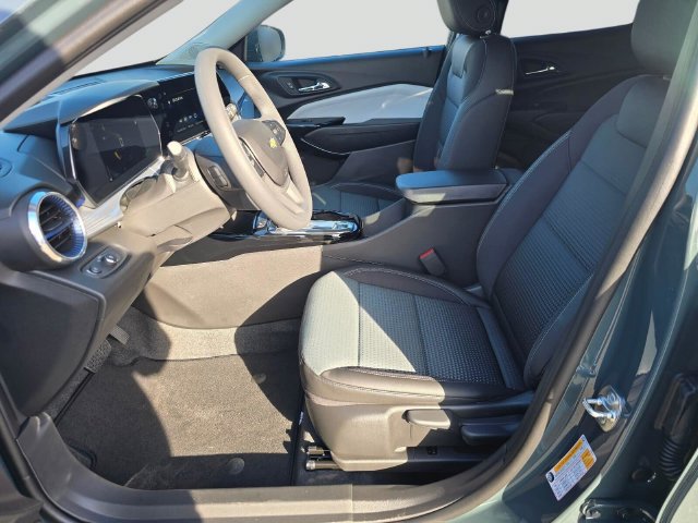 New 2026 Chevrolet Trax LT FWD image 24
