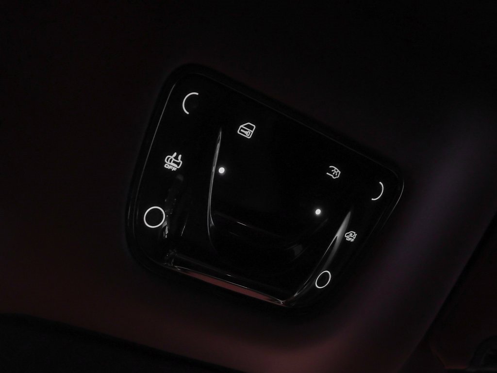 Used 2025 Ferrari Purosangue image 71