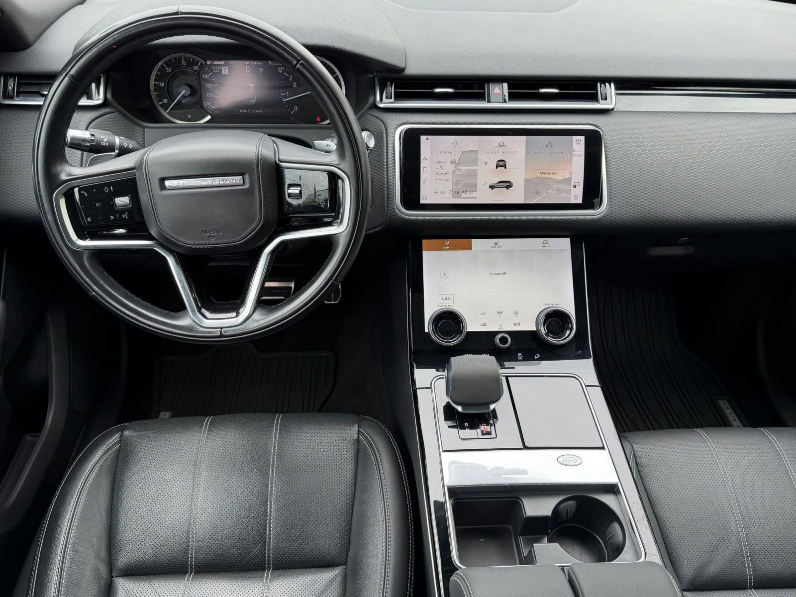 Used 2022 Land Rover Range Rover Velar R-Dynamic S image 25