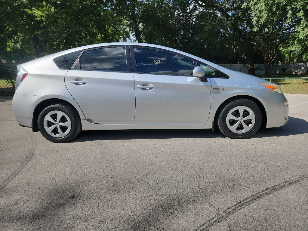 Used 2012 Toyota Prius Two FWD image 9