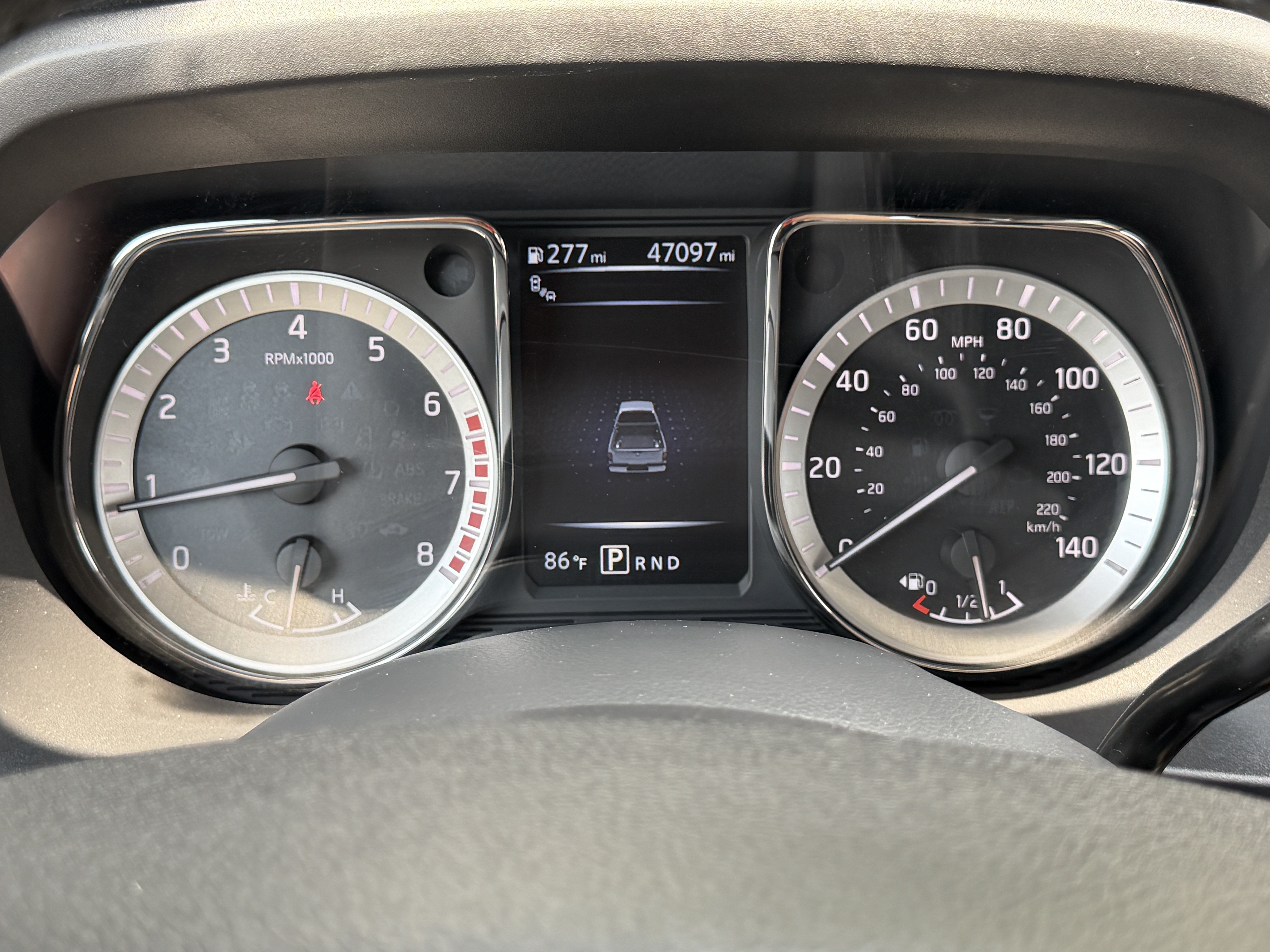 Used 2017 Nissan Titan SV RWD image 20
