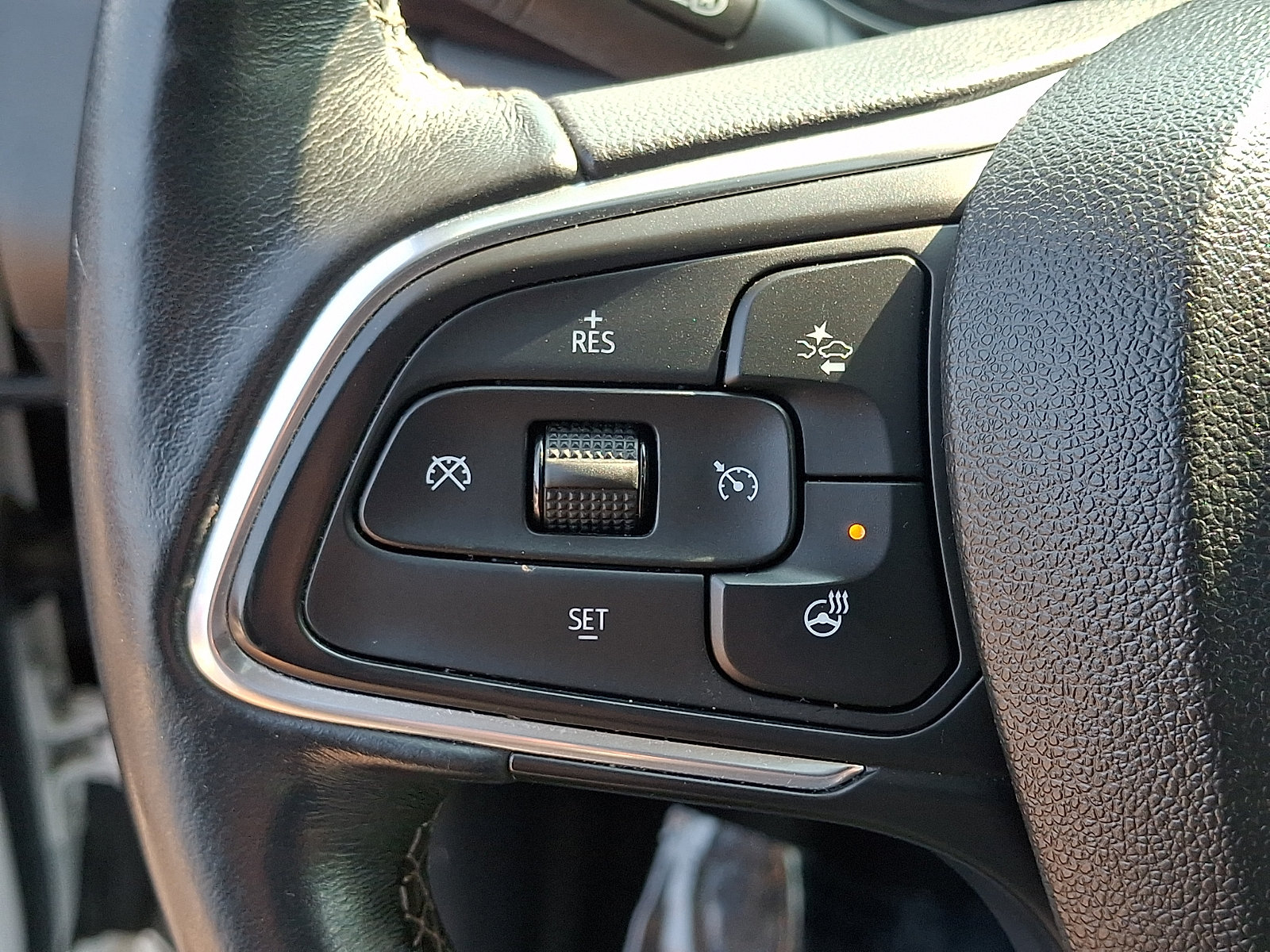 Used 2021 Buick Encore GX Essence w/ Advanced Technology Package AWD/4WD image 23