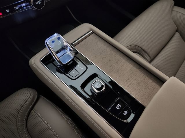 New 2026 Volvo XC90 B6 Ultra w/ Protection Package AWD/4WD image 20