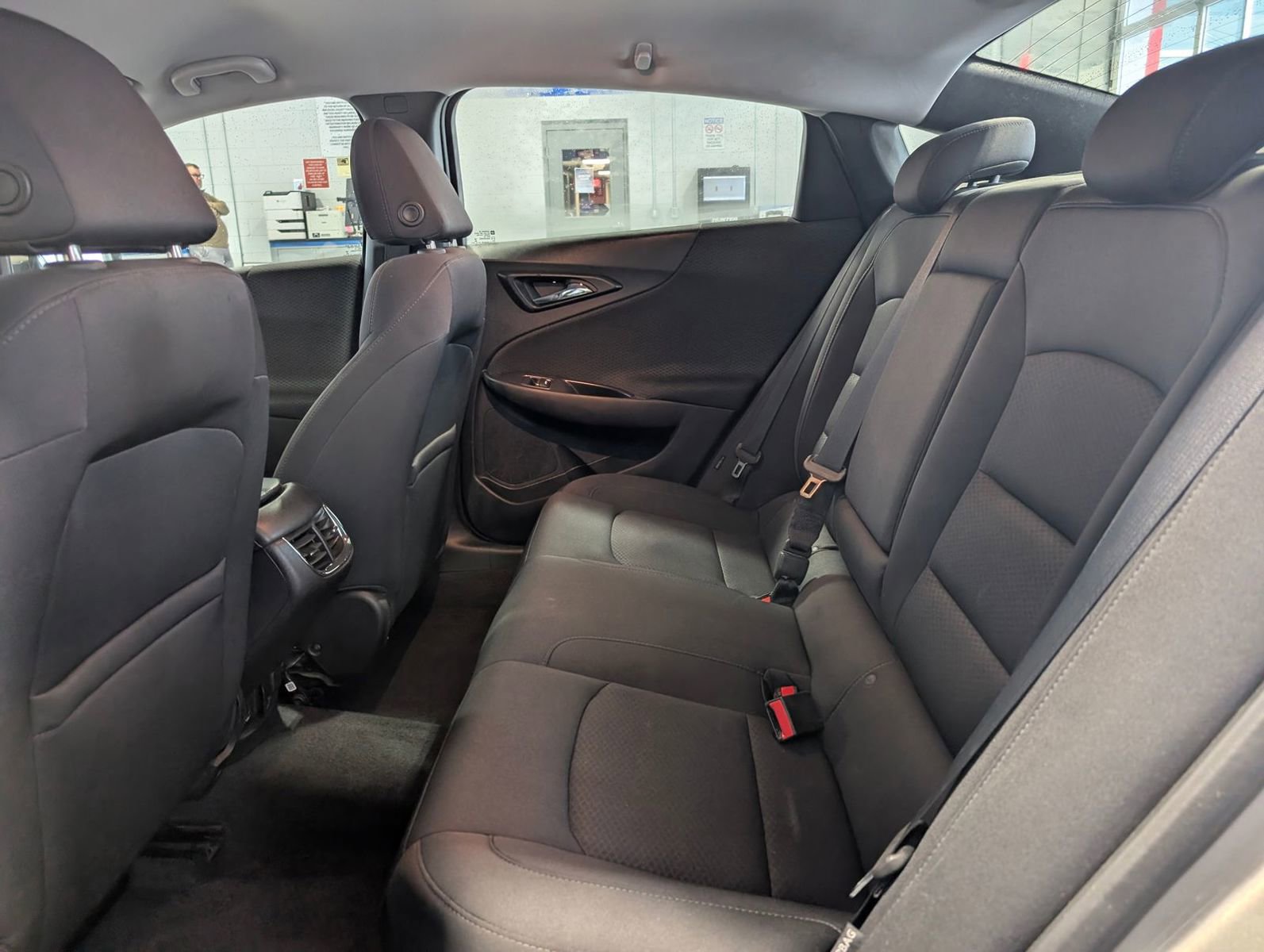 Used 2018 Chevrolet Malibu LT image 21
