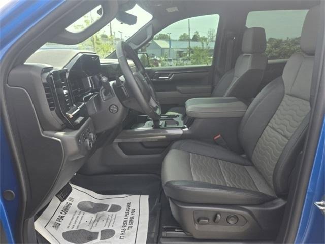 Used 2024 Chevrolet Silverado 1500 ZR2 image 21
