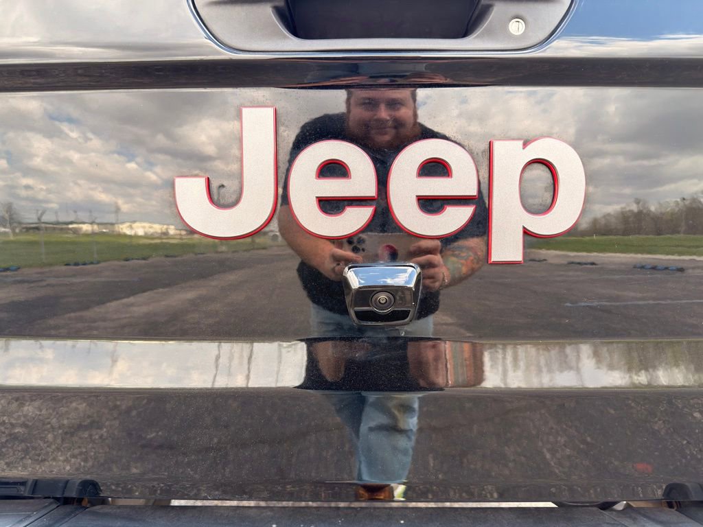 Used 2020 Jeep Gladiator Rubicon w/ Advanced Safety Group image 22