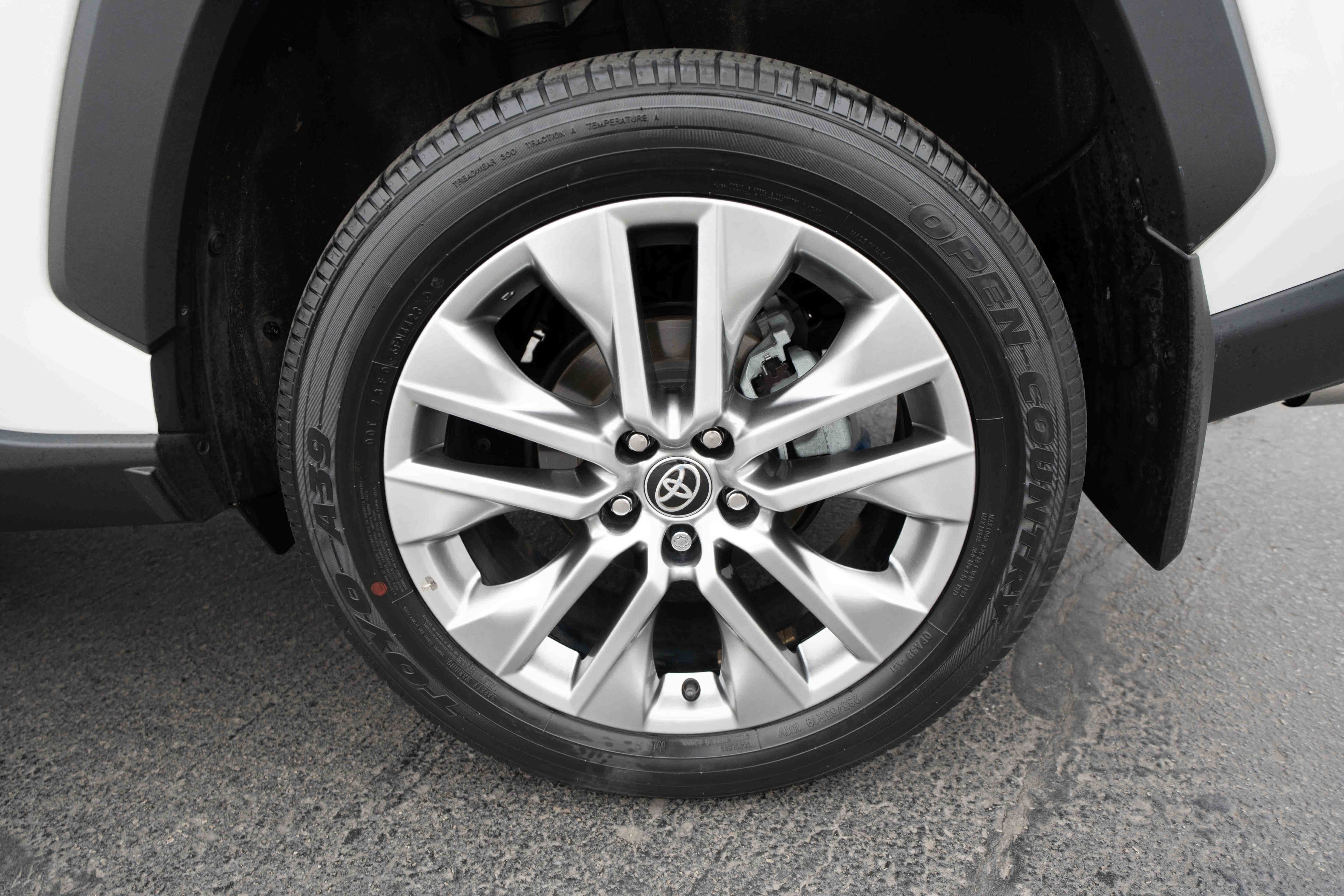 Used 2024 Toyota RAV4 Limited w/ Weather Package image 30