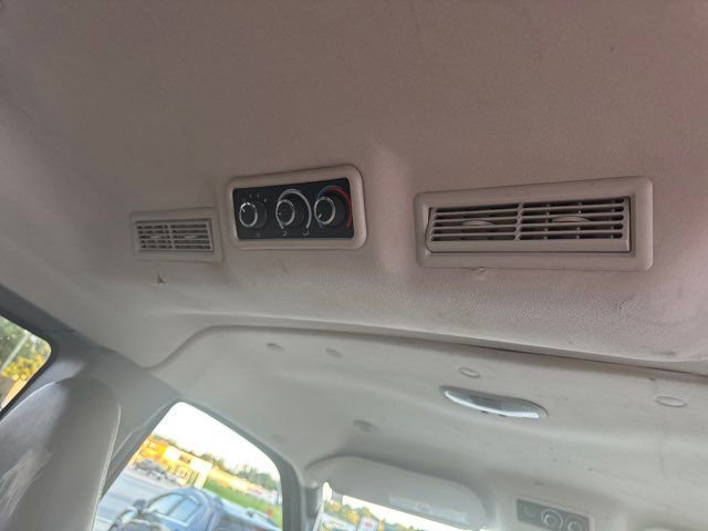 Used 2019 Chevrolet Express 3500 LT w/ LT Preferred Equipment Group image 13