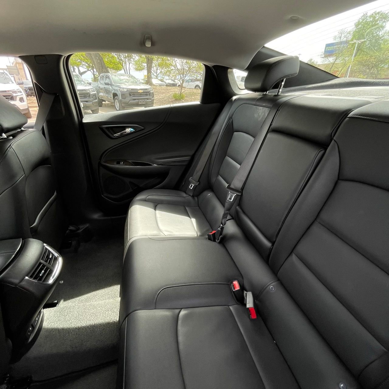 Used 2024 Chevrolet Malibu LT image 24