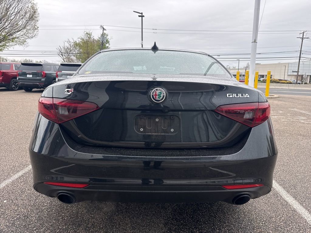 Used 2023 Alfa Romeo Giulia Sprint AWD/4WD image 9