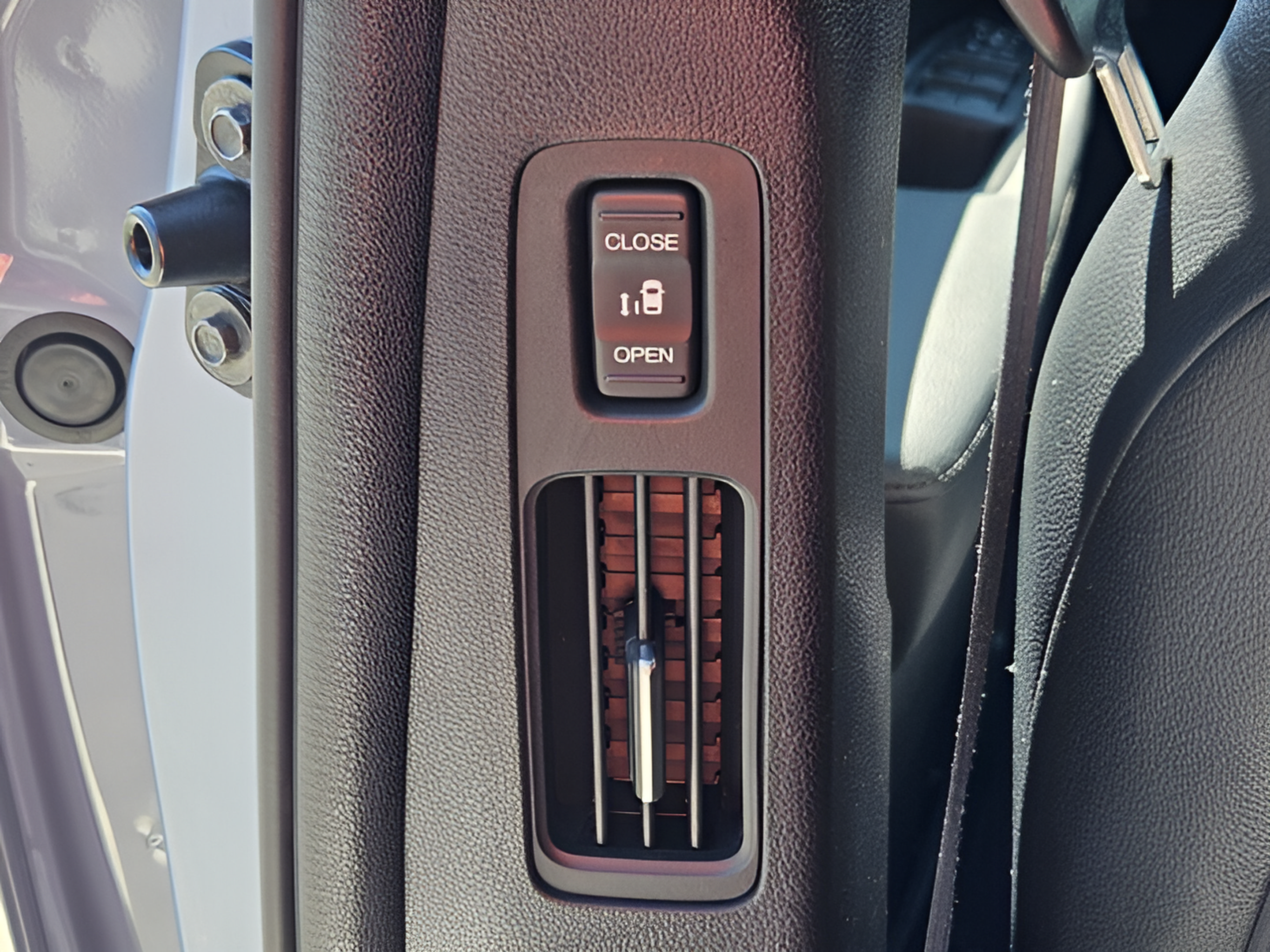 Used 2024 Honda Odyssey Elite image 14