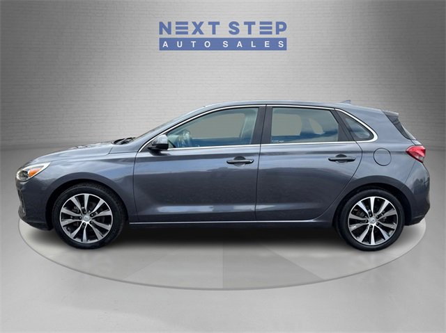 Used 2018 Hyundai Elantra GT image 4