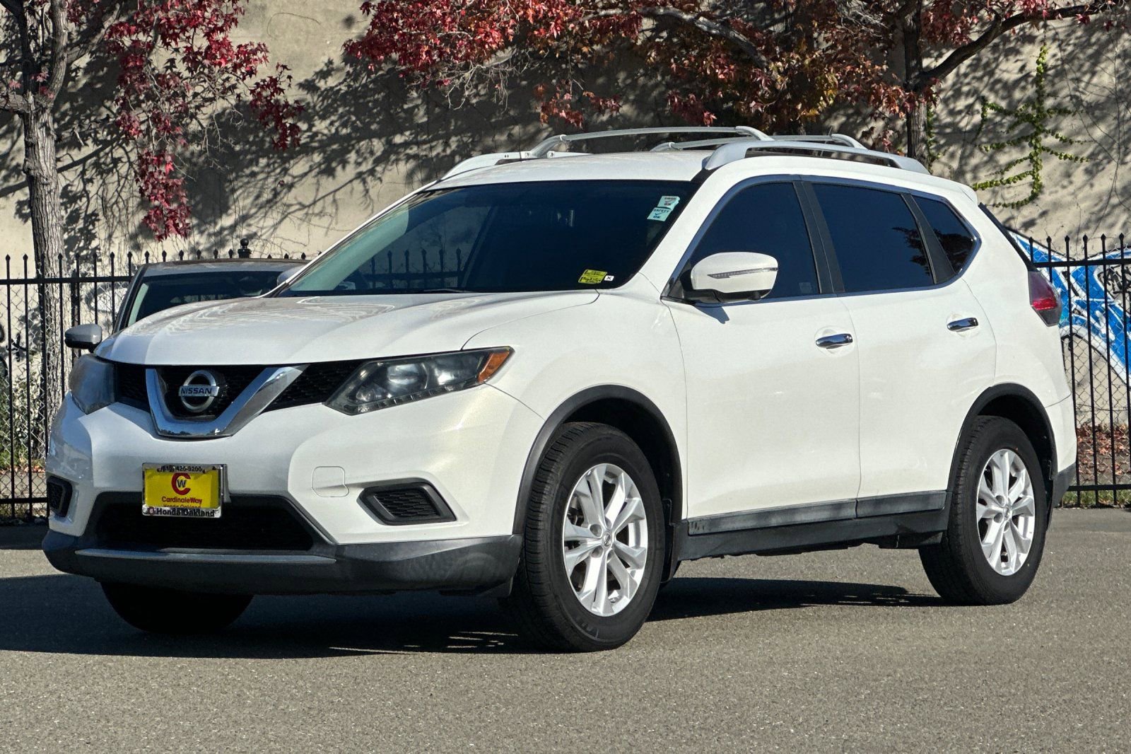 Used 2014 Nissan Rogue SV w/ SV Premium Package image 9
