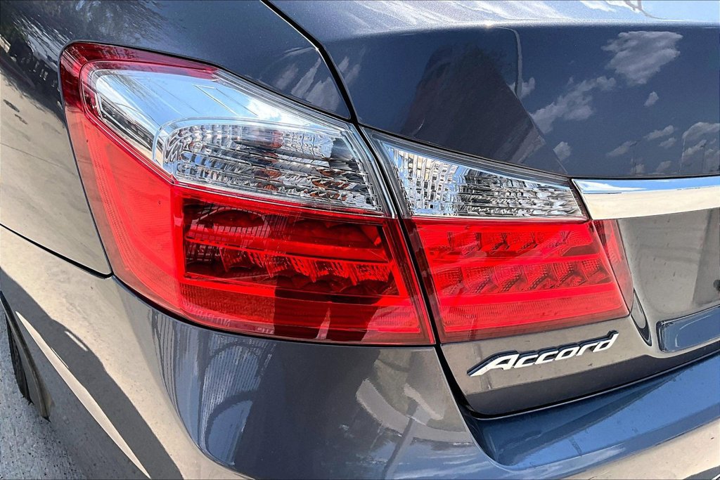 Used 2015 Honda Accord EX-L image 36