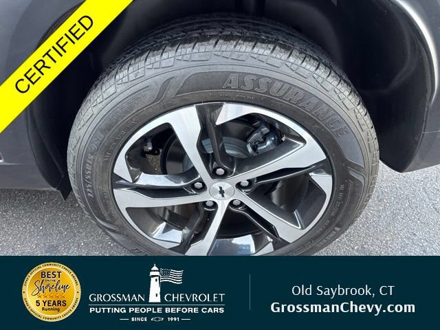 Used 2024 Chevrolet Trax RS FWD image 28