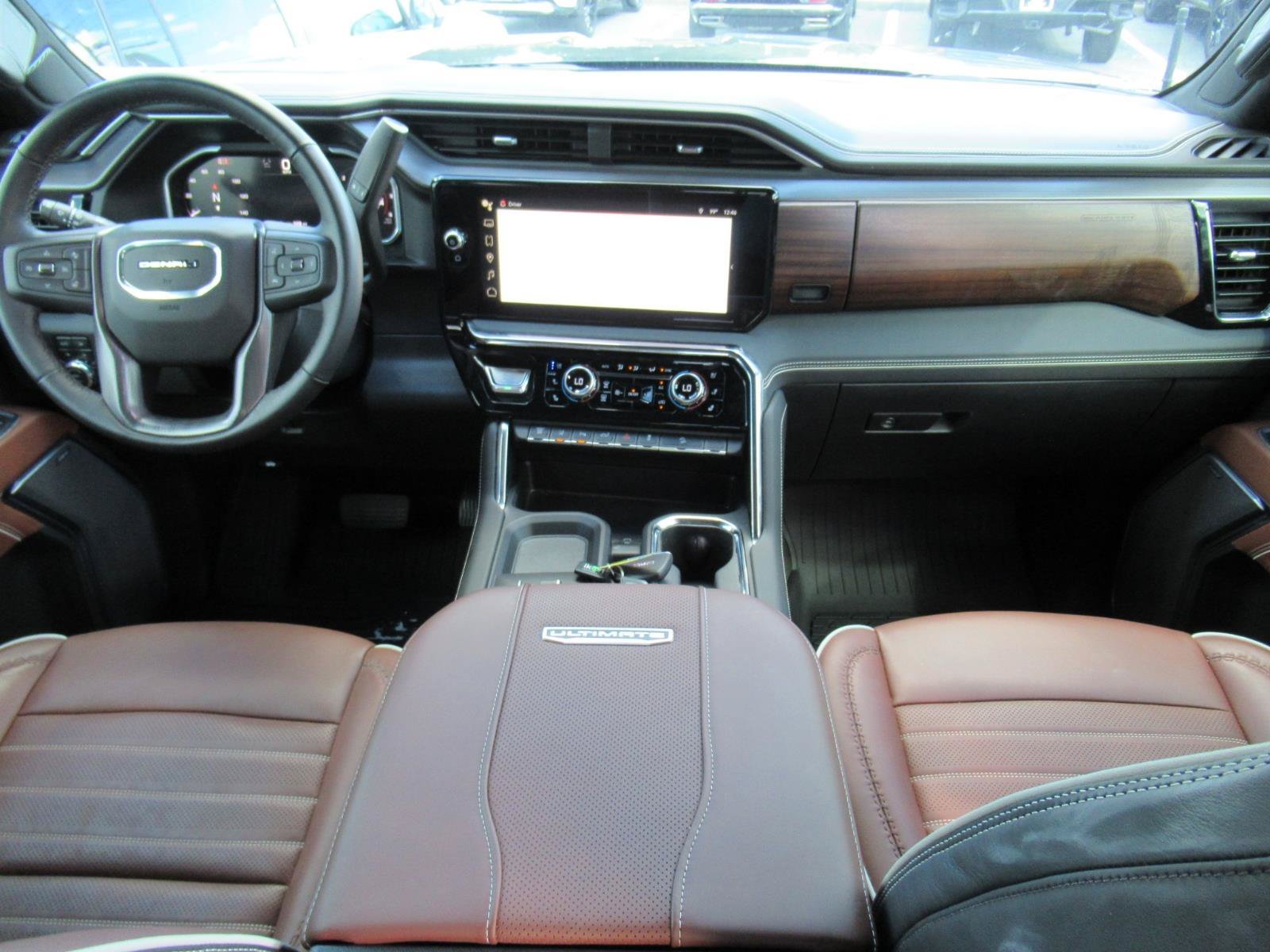 Used 2026 GMC Sierra 2500 Denali Ultimate w/ Max Trailering Package AWD/4WD image 16