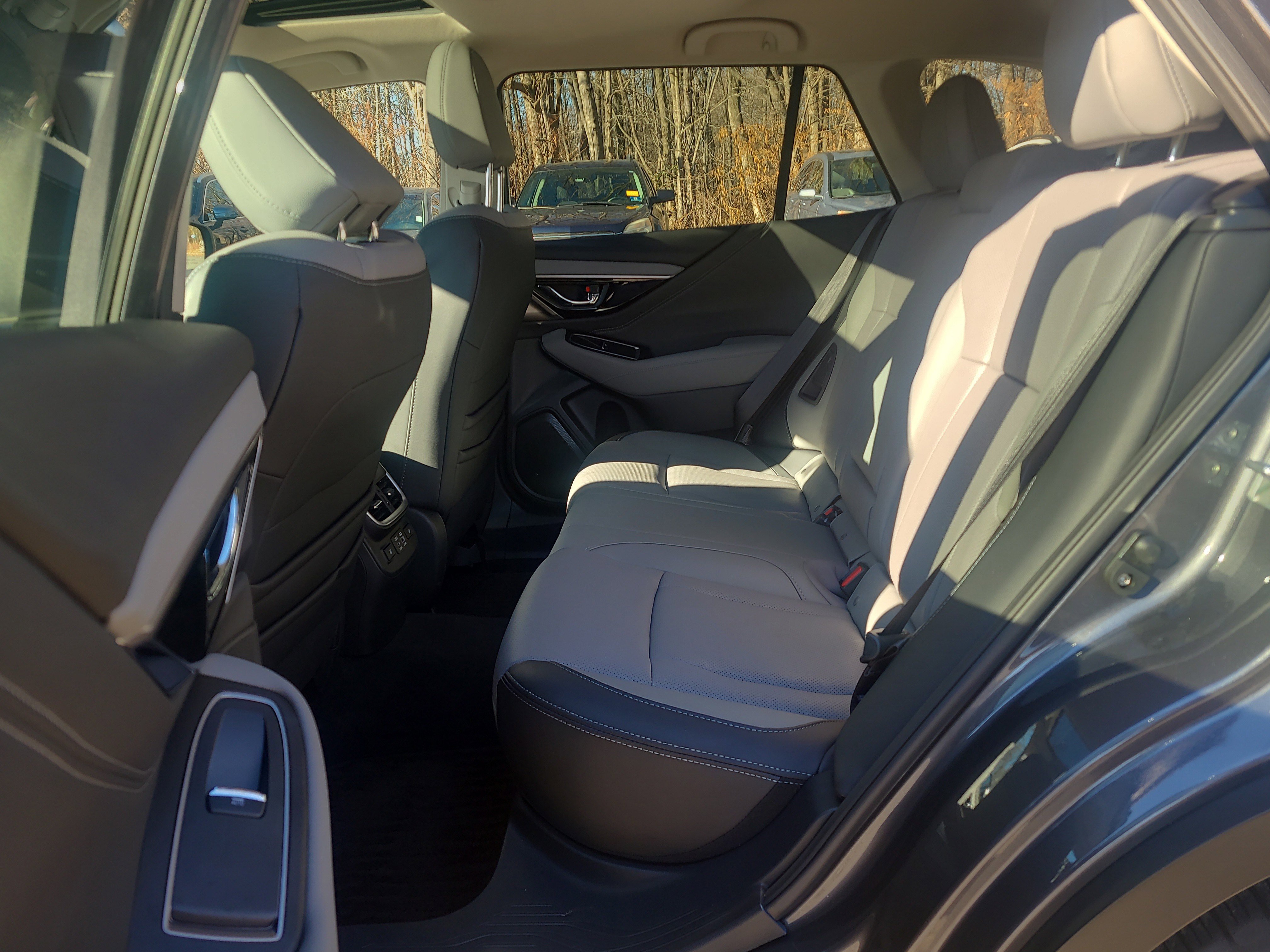 Used 2023 Subaru Outback Limited XT image 30