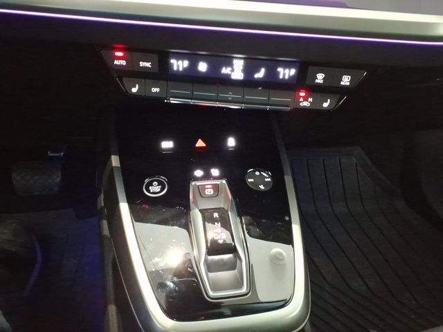 Used 2023 Audi Q4 e-tron Premium Plus w/ Premium Plus image 17