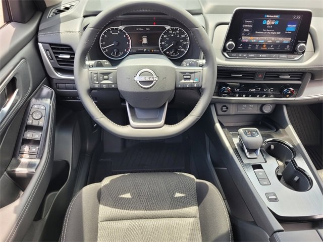 New 2025 Nissan Rogue SV image 8