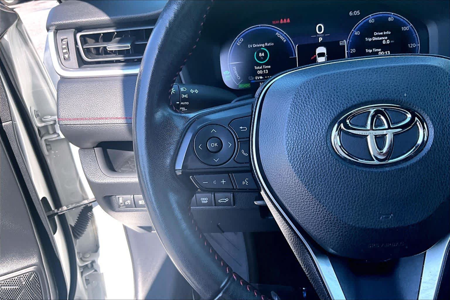 Used 2023 Toyota RAV4 XSE AWD/4WD image 24
