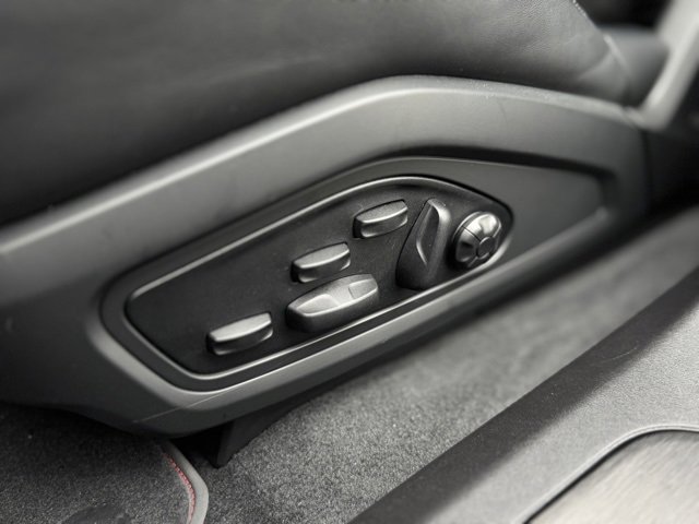 Used 2024 Porsche Taycan GTS image 16