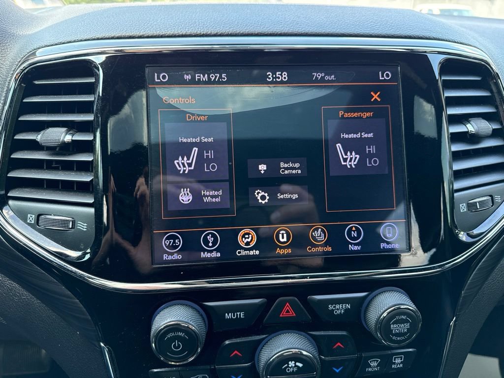 Used 2019 Jeep Grand Cherokee Altitude AWD/4WD image 37