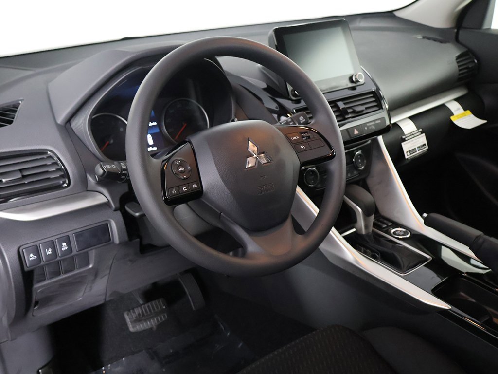 New 2025 Mitsubishi Eclipse Cross LE image 23