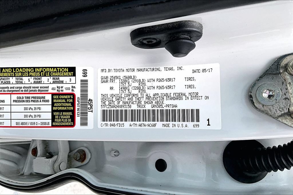 Certified 2017 Toyota Tacoma TRD Sport AWD/4WD image 21