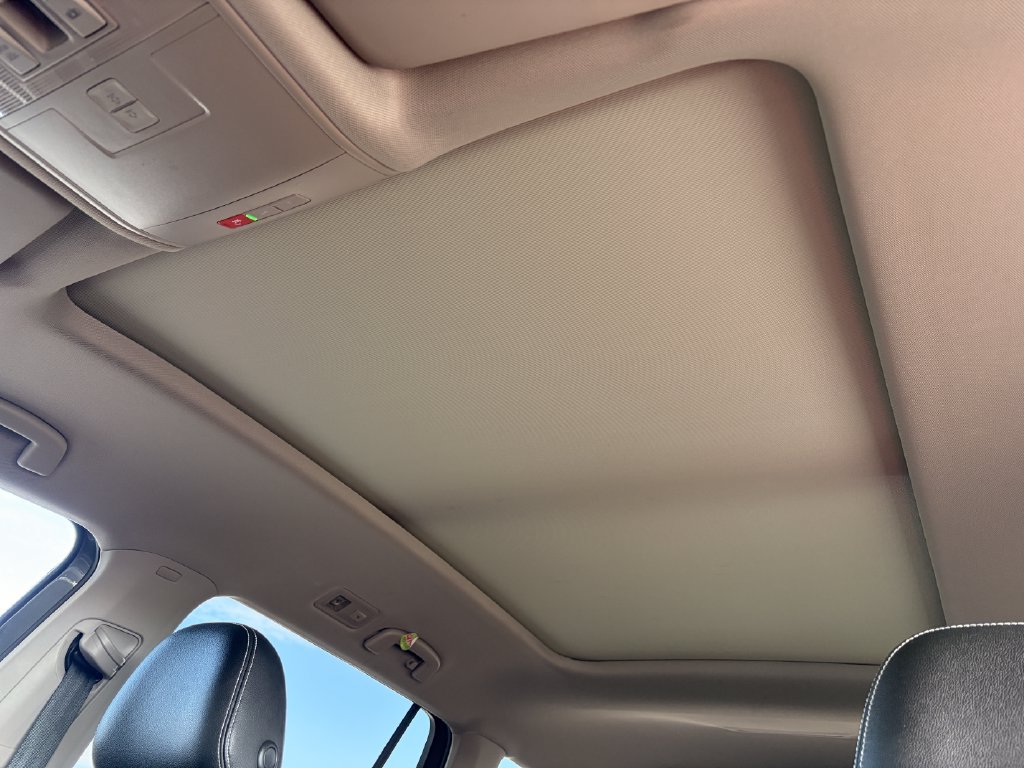 Used 2023 Volkswagen Atlas SE w/ Panoramic Sunroof Package AWD/4WD image 32