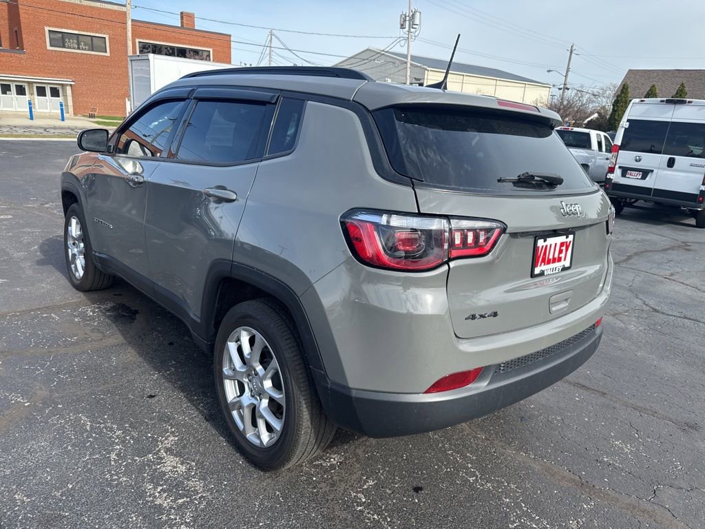 Used 2023 Jeep Compass Latitude image 12
