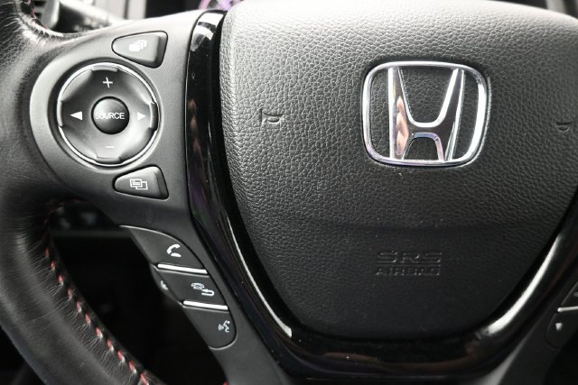 Certified 2020 Honda Ridgeline Black Edition image 30